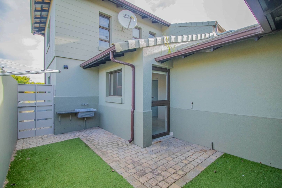 4 Bedroom Property for Sale in Hartenbos Landgoed Western Cape